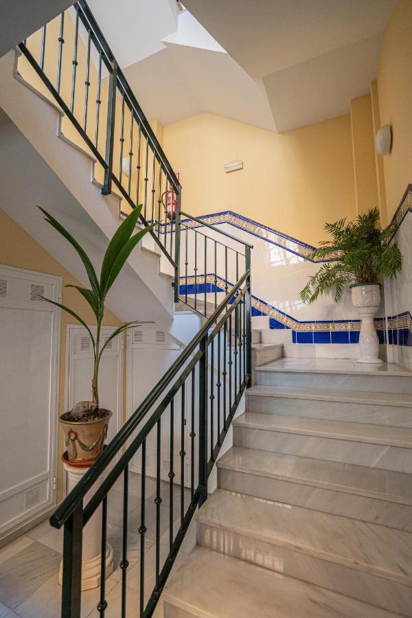 Stay U-Nique Apartment Alonso Benitez Малага Екстер'єр фото